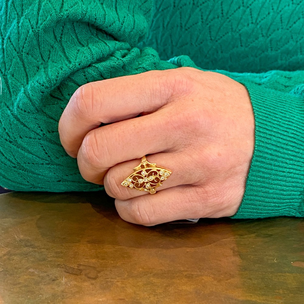 Art Nouveau 0.25 Carat Diamond Navette Ring, cira 1915 View VI