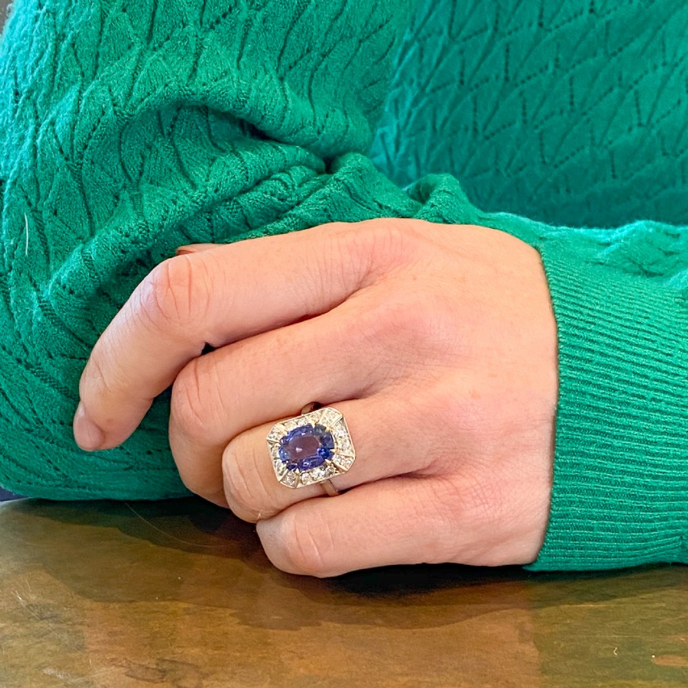 Art Deco 3.44 Carat Natural Sapphire & Diamond Ring, circa 1930 View VIII