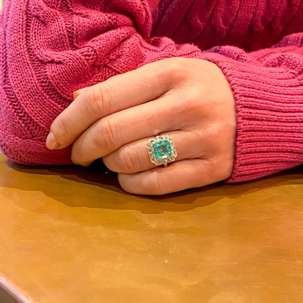 Art Deco 2.97 Carat Emerald & Rose Cut Diamond Cluster Ring, circa 1935 View VIII
