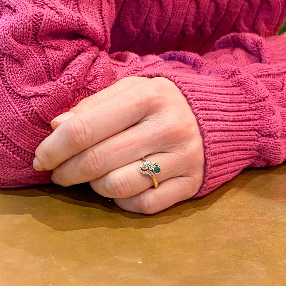 Art Nouveau Old Cut Diamond & Emerald Toi Et Moi Ring, circa 1910 View VII