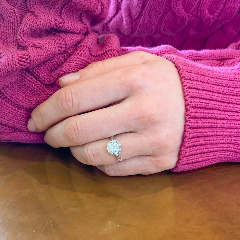Art Deco 1.10 Carat Old Cut Diamond Engagement Ring, circa 1920 View VIII