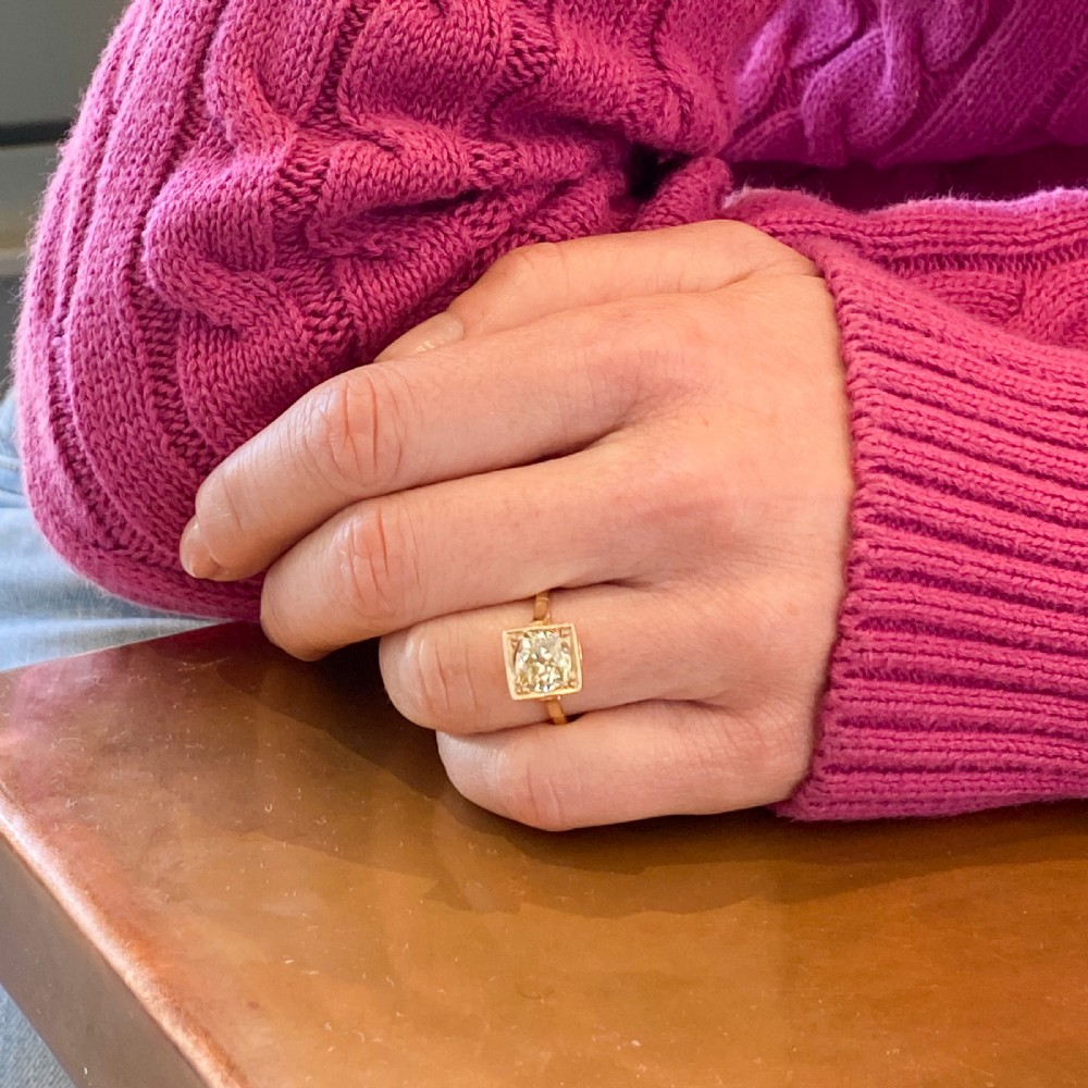 Art Deco 1.74 Carat Old Cut Diamond Engagement Ring, circa 1915 View VIII