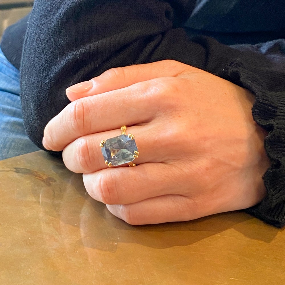 Mid Century 12.88 Carat Natural Greenish Blue Sapphire Solitaire Ring, circa 1960 View VIII