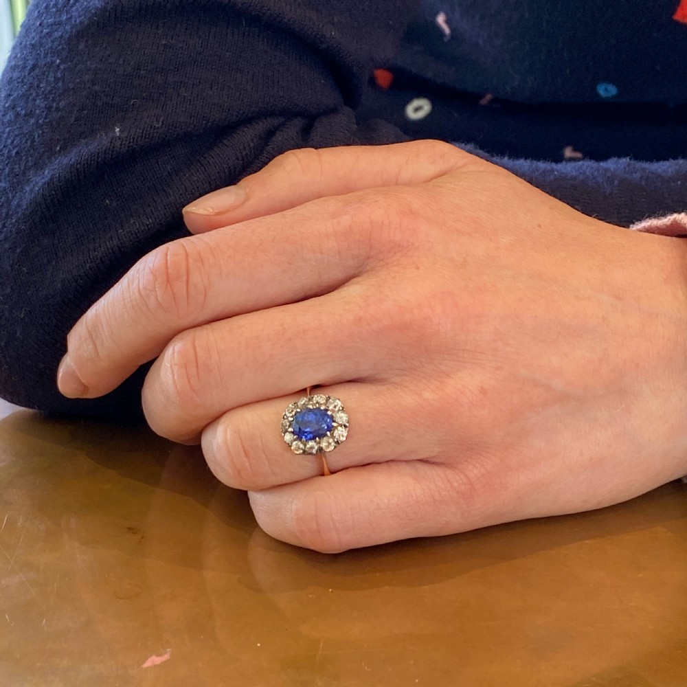Mid Century 1.81 Carat Sapphire & Diamond Cluster Ring, circa 1950 View VIII