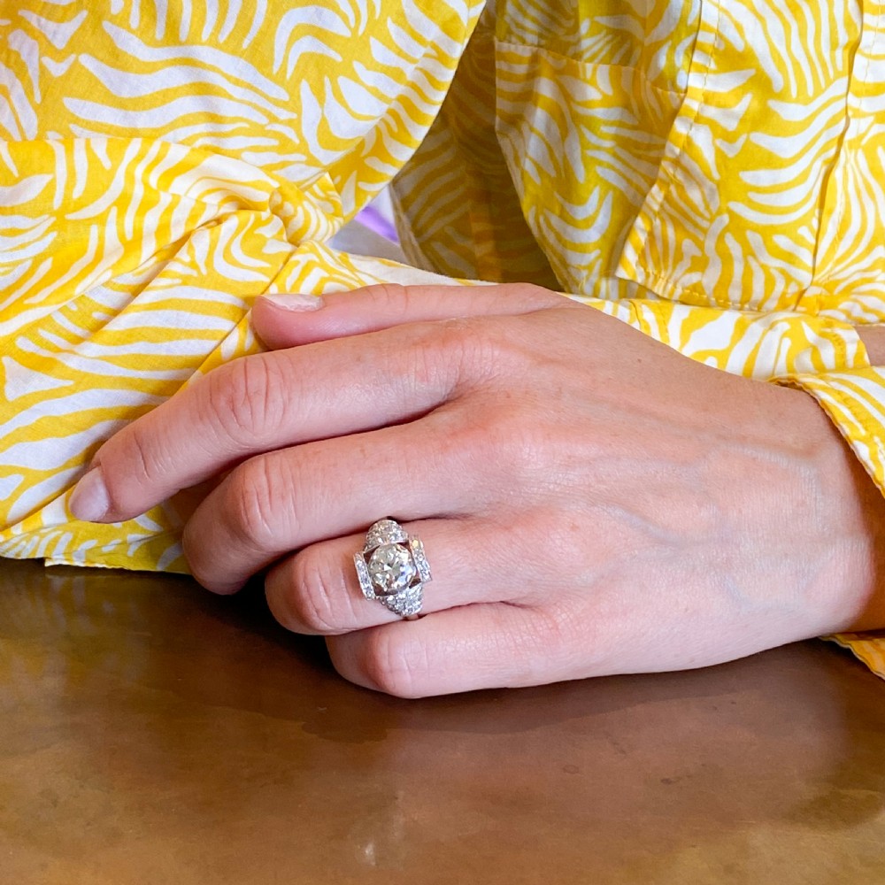 Art Deco 1.34 Carat Old European Cut Diamond Ring, circa 1920 View X