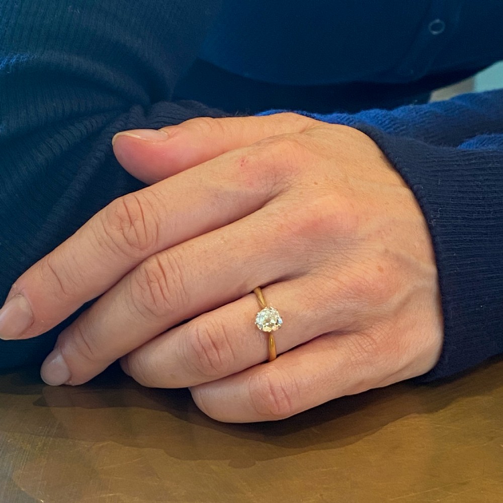 Art Deco 1.03 Carat Old Cut Diamond Engagement Ring, circa 1915 View VIII