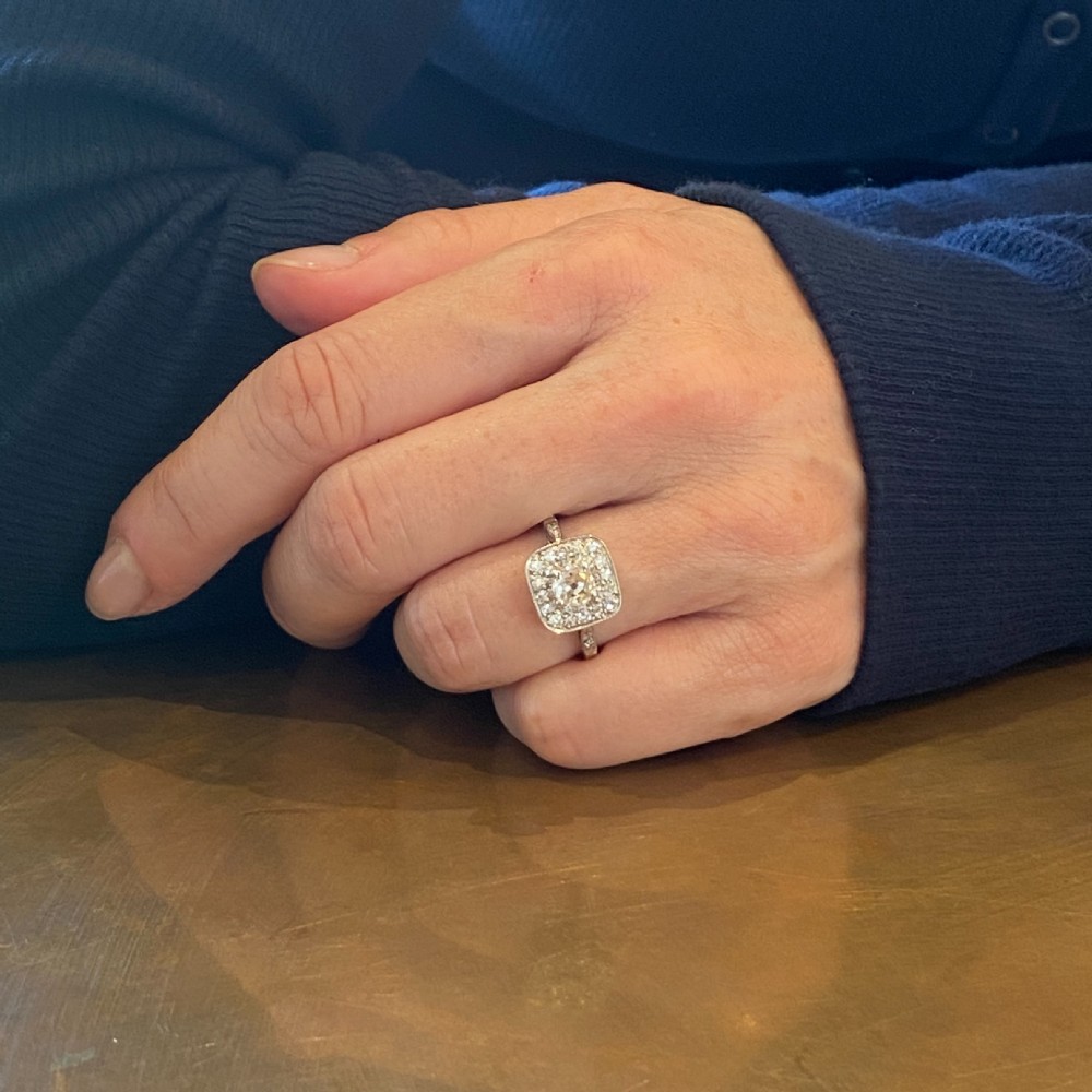 Mid Century 0.85 Carat Old Cut Diamond Cluster Ring, circa 1965 View VIII