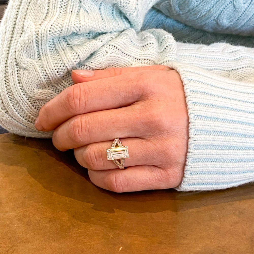 Art Deco 2.43 Carat Baguette Cut Diamond Engagement Ring, circa 1925 View VIII