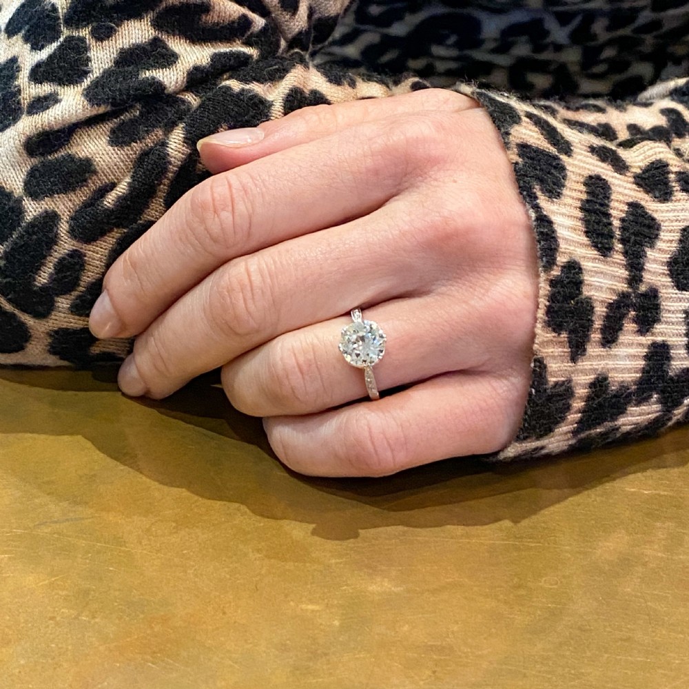 Art Deco 2.12 Carat Old Cut Diamond Engagement Ring, circa 1920 View VIII