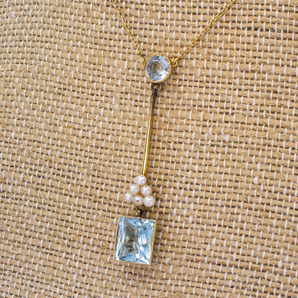Art Deco 3.15 Carat Aquamarine & Natural Seed Pearl Pendant, circa 1915