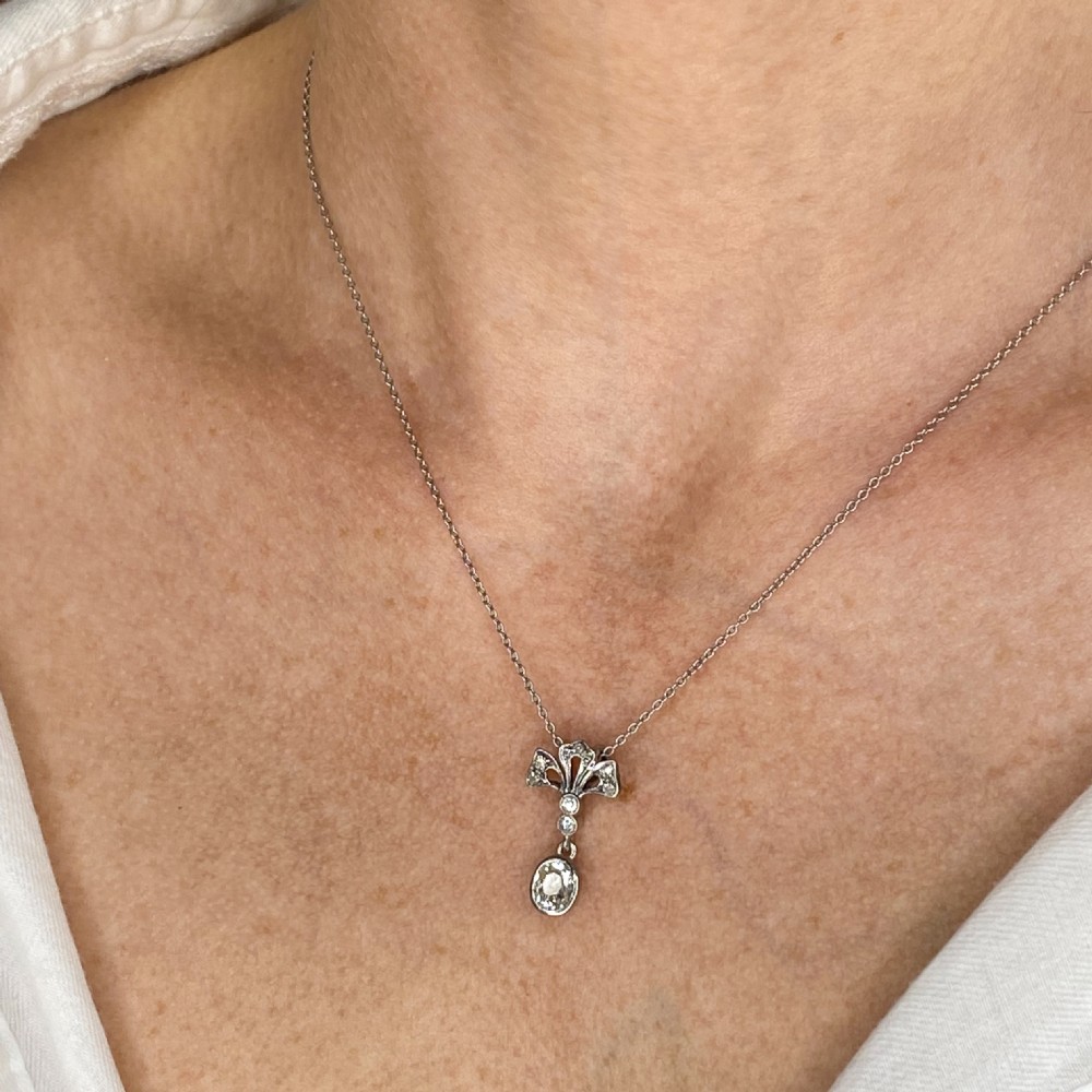 Art Deco 0.72 Carat Old Cut Diamond Pendant, circa 1935 View II
