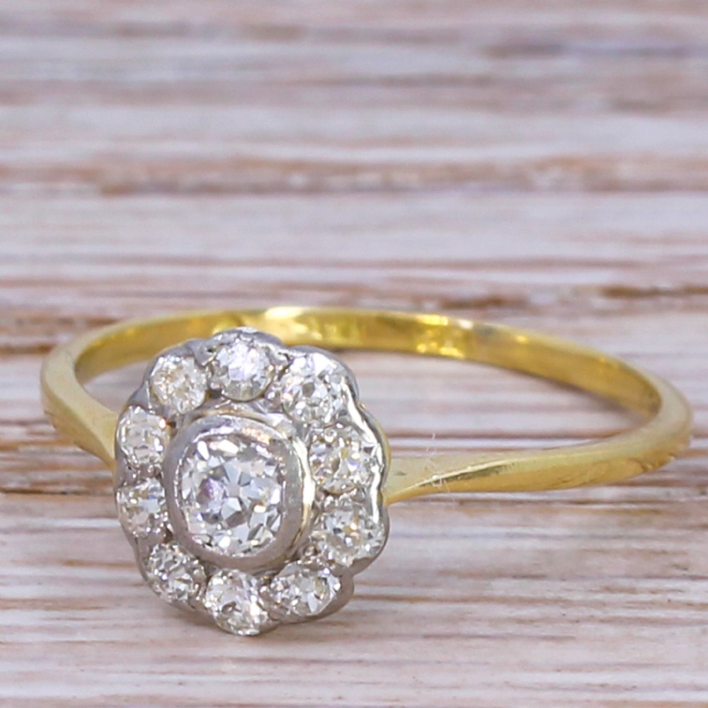 Art Deco 0.57 Carat Old Cut Diamond Cluster Ring, circa 1940