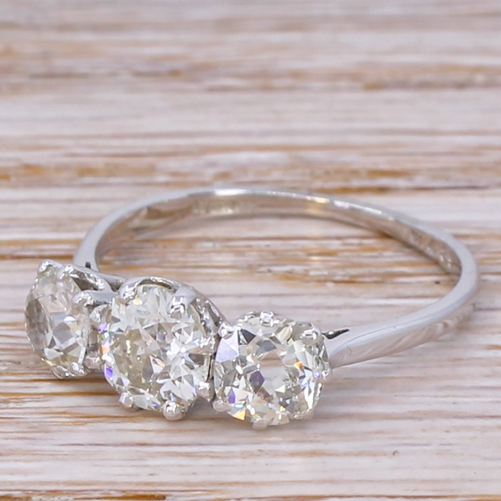 Art Deco 2.05 Carat Old Cut Diamond Trilogy Ring, circa 1940