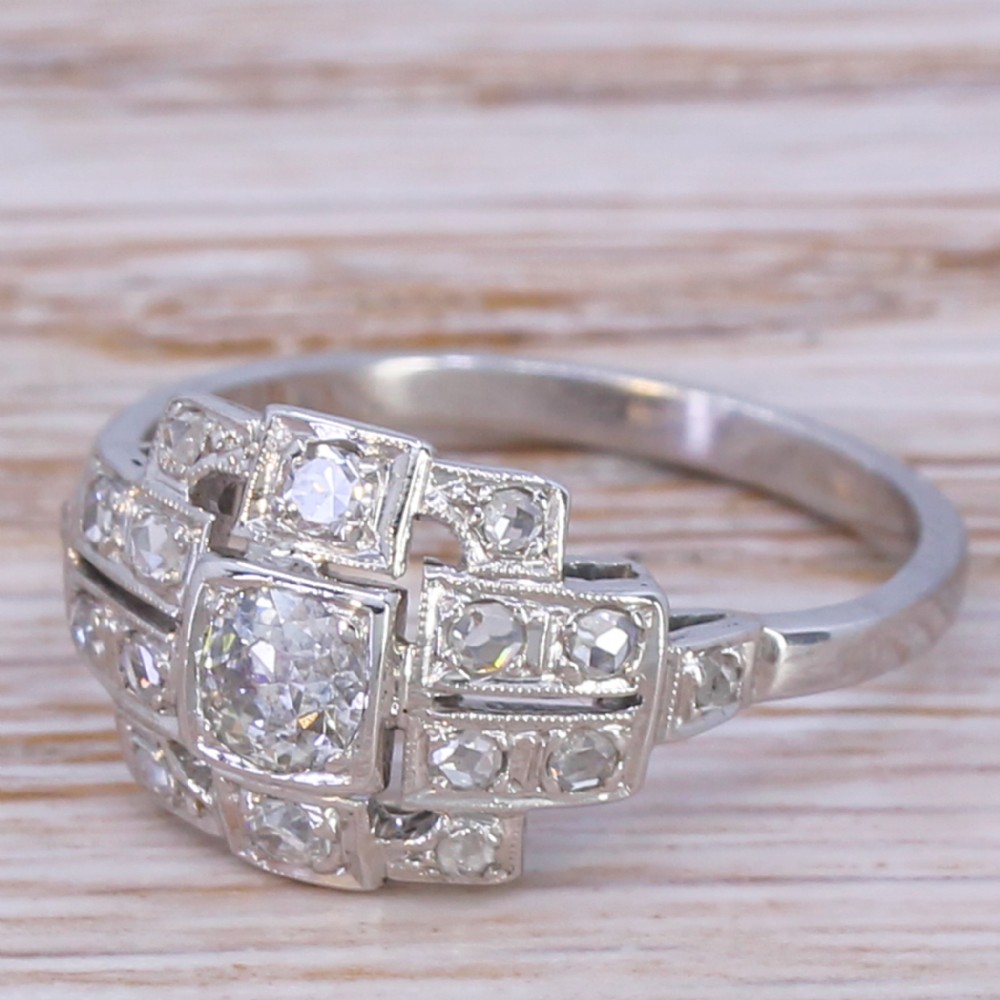 Art Deco 1.21 Carat Old Cut Diamond Cluster Ring, circa 1935