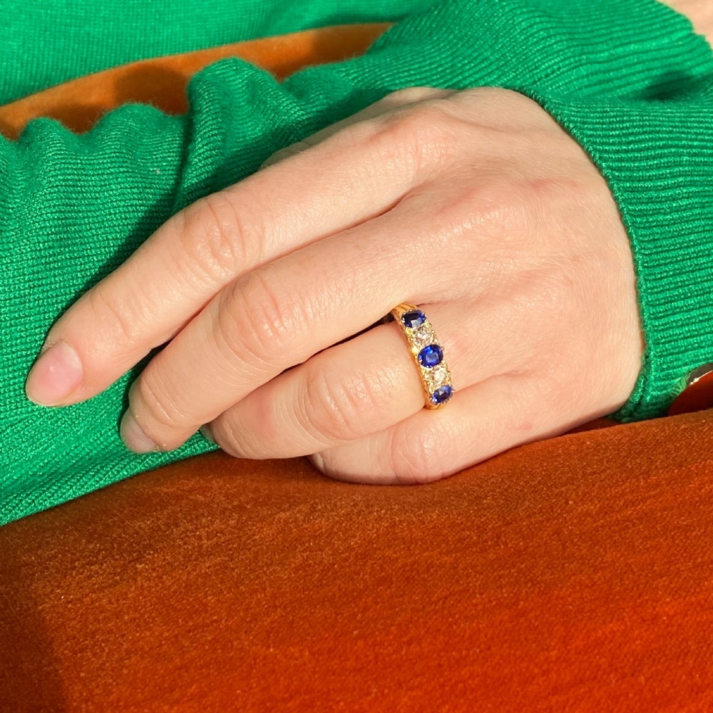 Victorian 0.80 Carat Sapphire & 0.47 Carat Diamond Five Stone Ring, circa 1890 View VIII