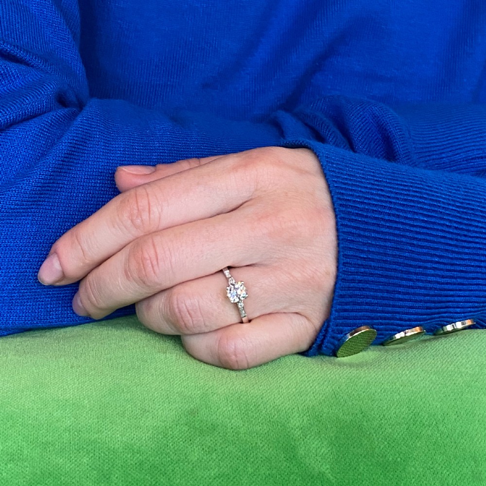 Mid Century 0.90 Carat Old Cut Diamond Engagement Ring, circa 1950 View IX