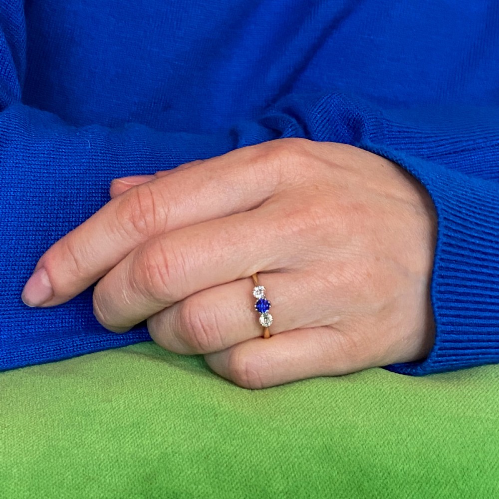 Mid Century 0.20 Carat Sapphire & 0.30 Carat Old Cut Diamond Trilogy Ring, circa 1960 View VII
