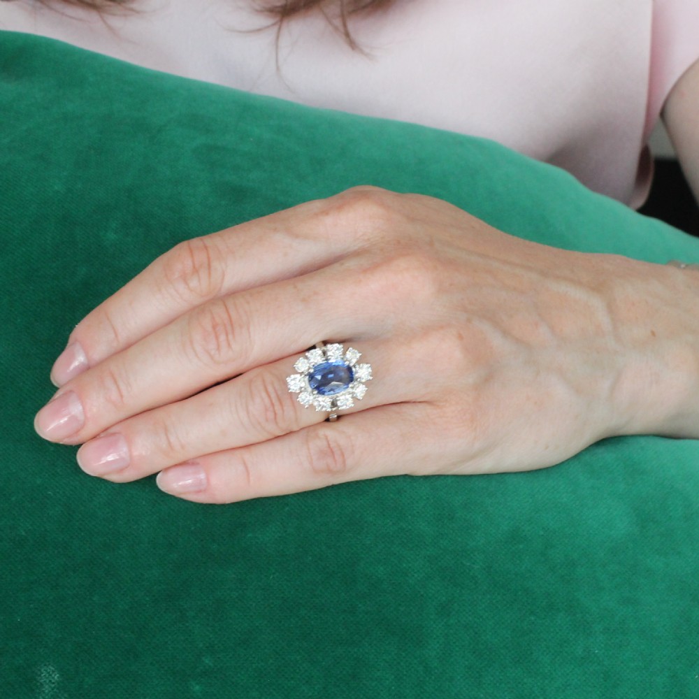 Mid Century 3.06 Carat Sapphire & Diamond Cluster Ring, circa 1960 View IX