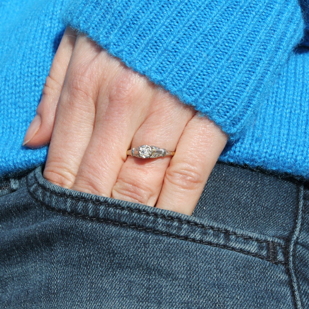 Mid Century 0.10 Carat Diamond Engagement Ring, circa 1950 View VIII