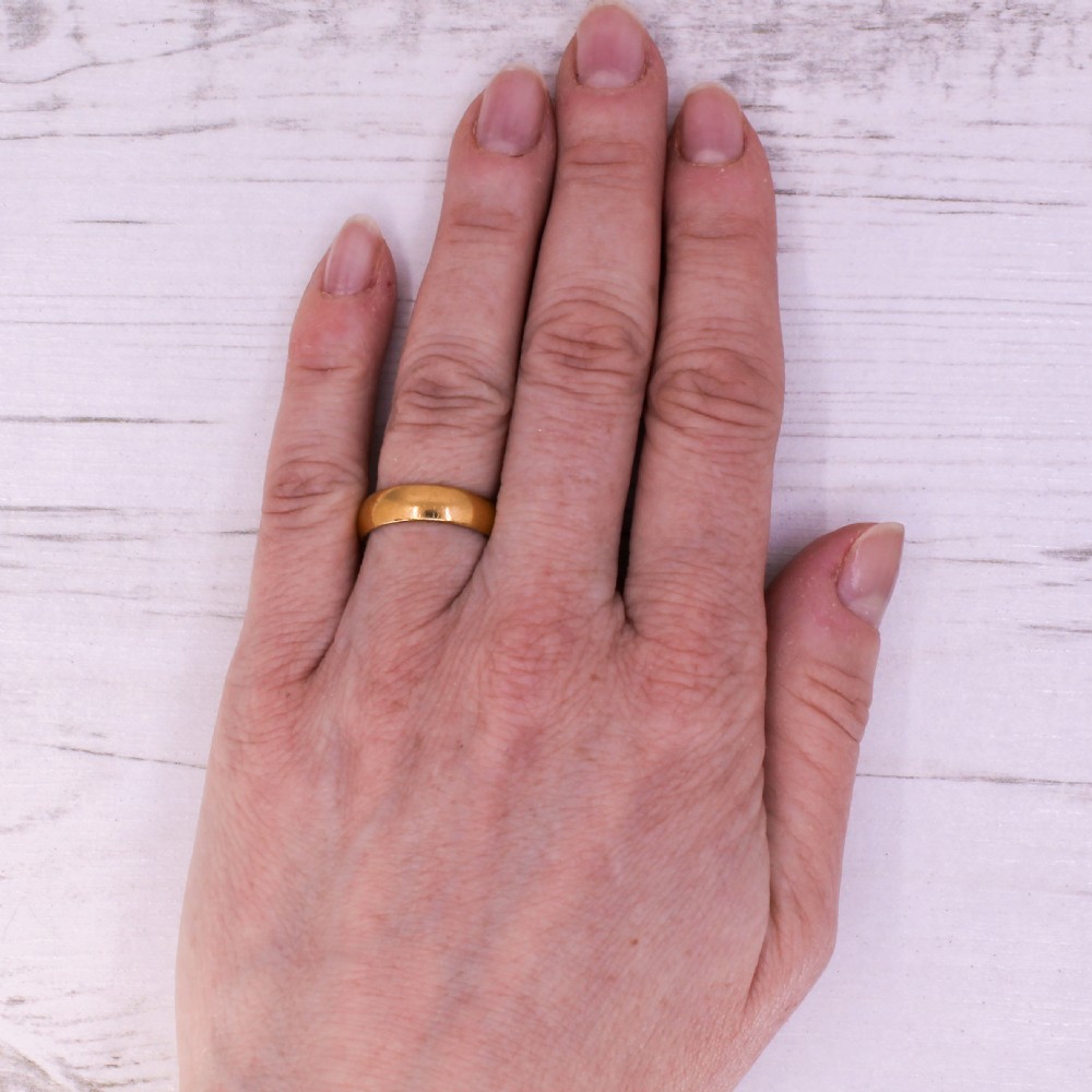 Vintage 22k Yellow Gold Wedding Band, dated 1967 View V