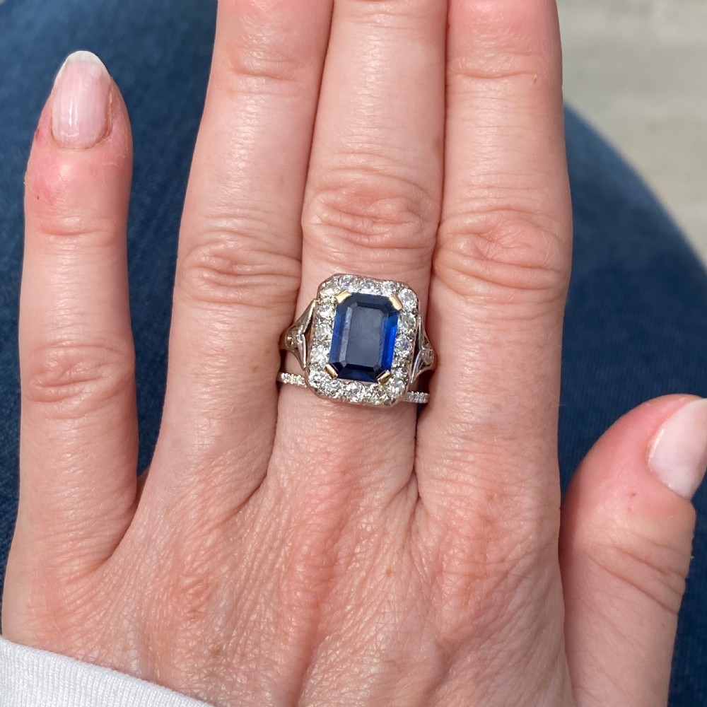 Mid Century 3.01 Carat Sapphire & Diamond Cluster Ring, circa 1950 View VI