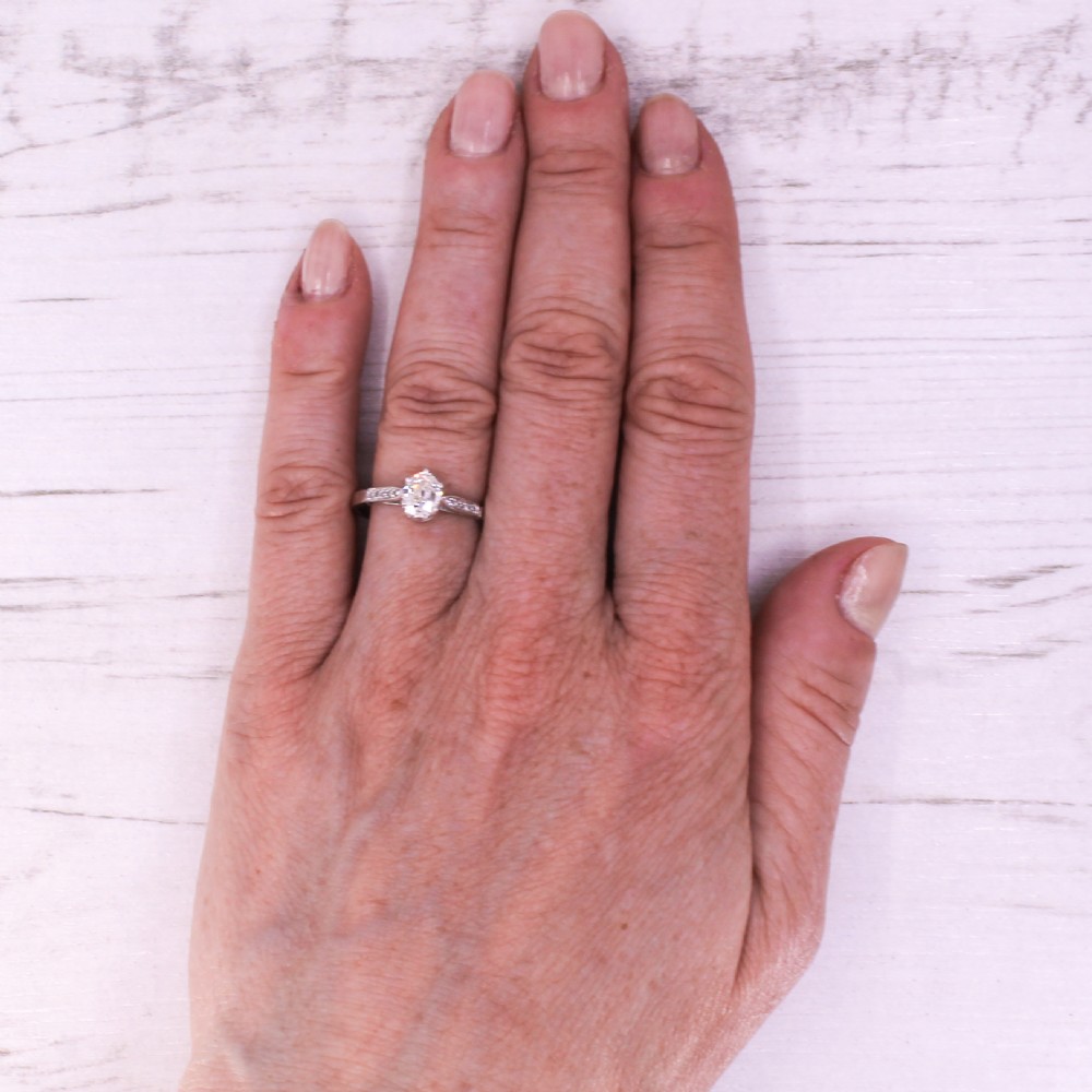 Art Deco 0.74 Carat Old Oval Cut Diamond Engagement Ring, circa 1930 View VII