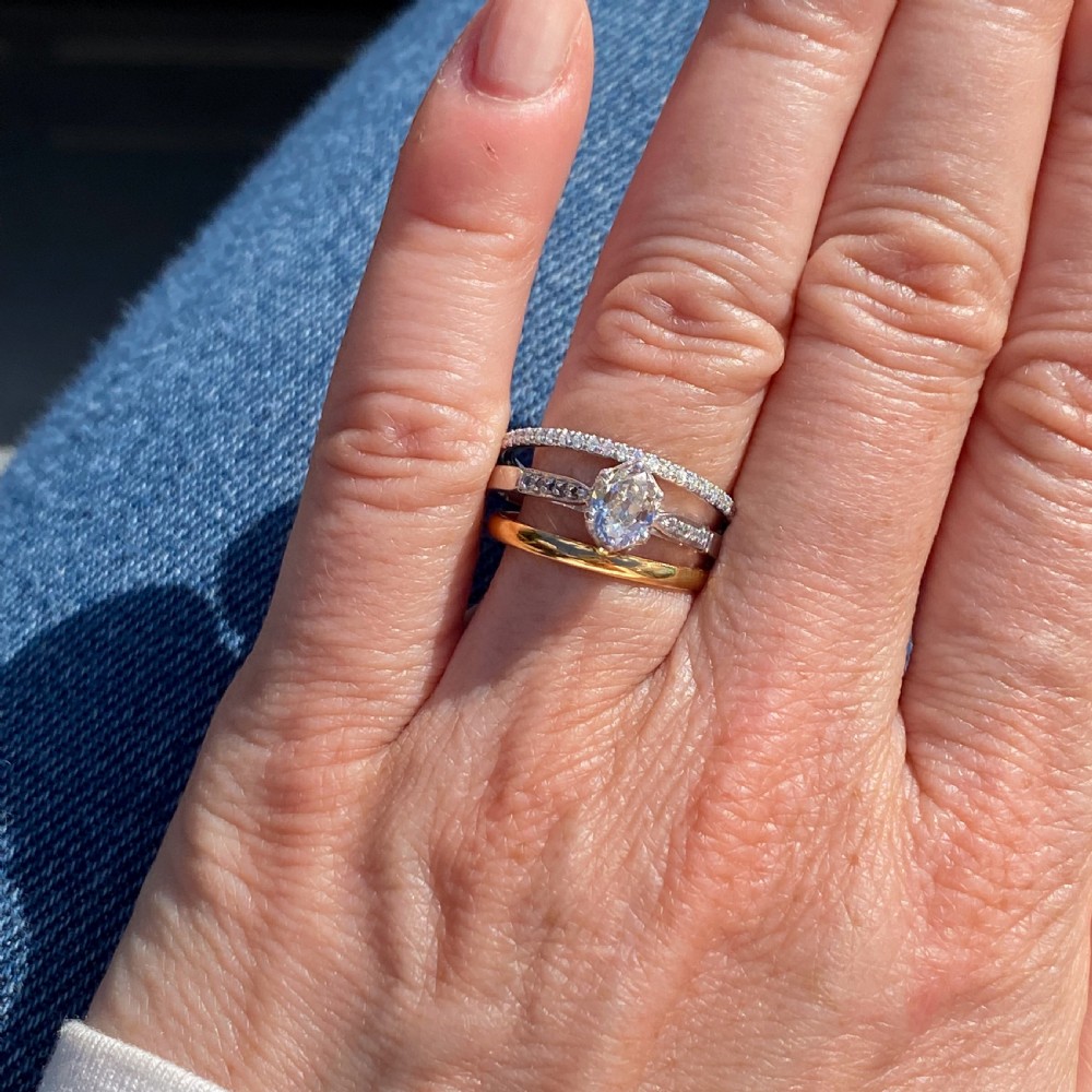 Art Deco 0.74 Carat Old Oval Cut Diamond Engagement Ring, circa 1930 View IX