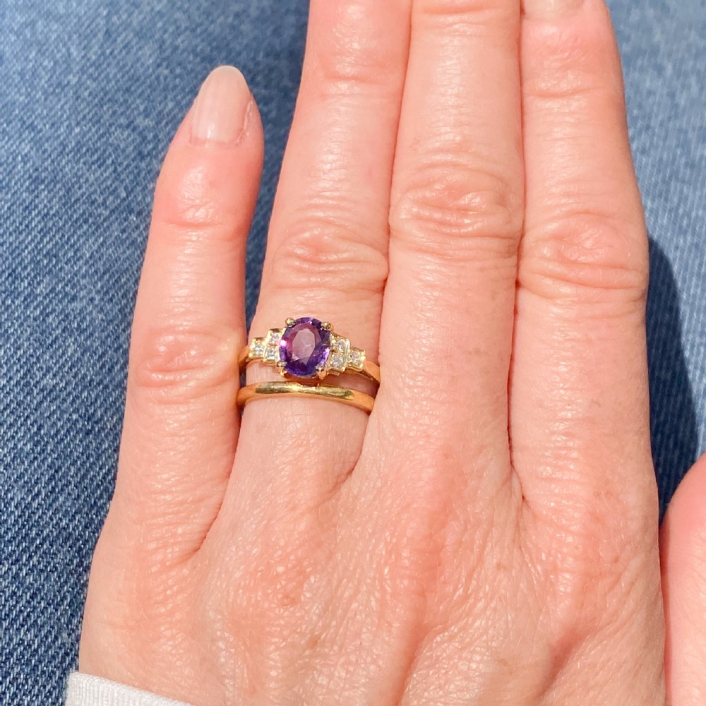 Art Deco 1.11 Carat Purple Ceylon Sapphire Solitaire Ring, circa 1920 View IX