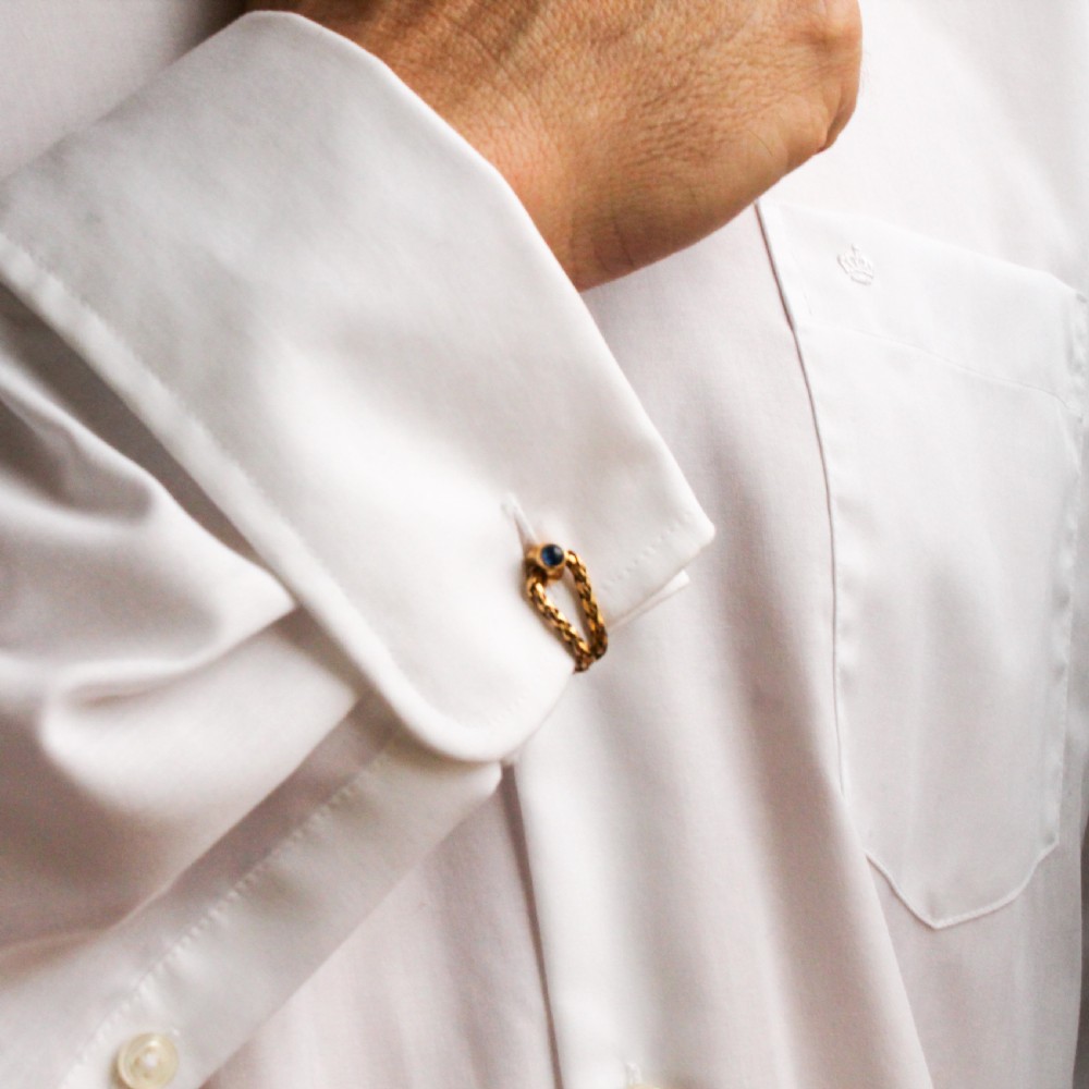 BOUCHERON Wrap-Around Sapphire Cufflinks, circa 1950 View III
