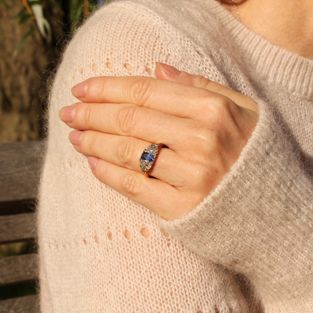 Victorian 0.80 Carat Ceylon Sapphire & Diamond Ring, circa 1900 View VII
