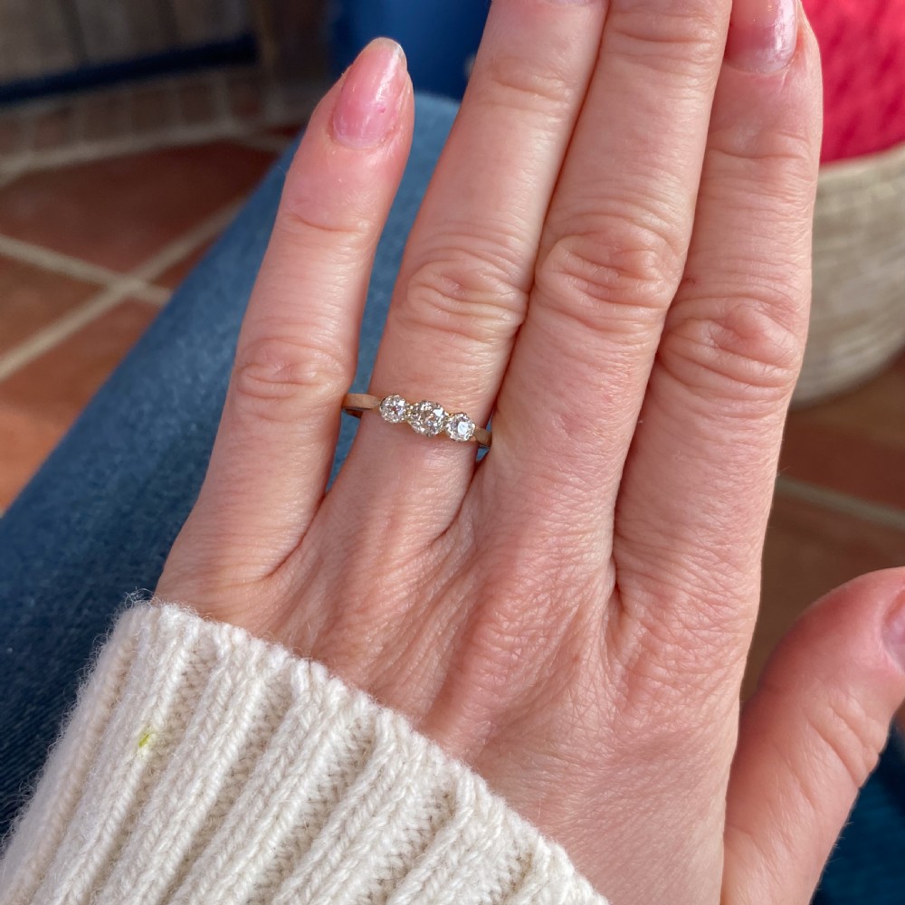 Art Deco 0.50 Carat Old Cut Diamond Three Stone Ring, circa 1940 View VII