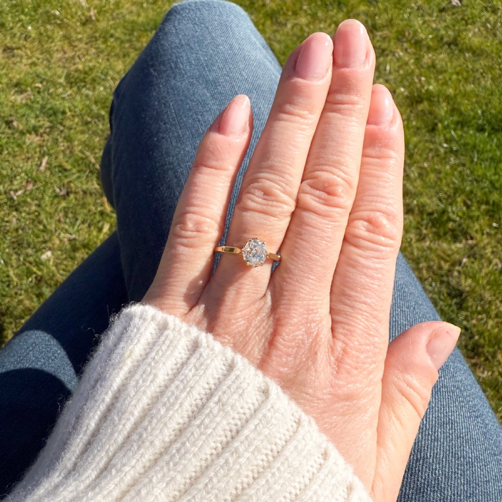 Art Deco 1.20 Carat Old Mine Cut Diamond Solitaire Ring, circa 1920 View VII