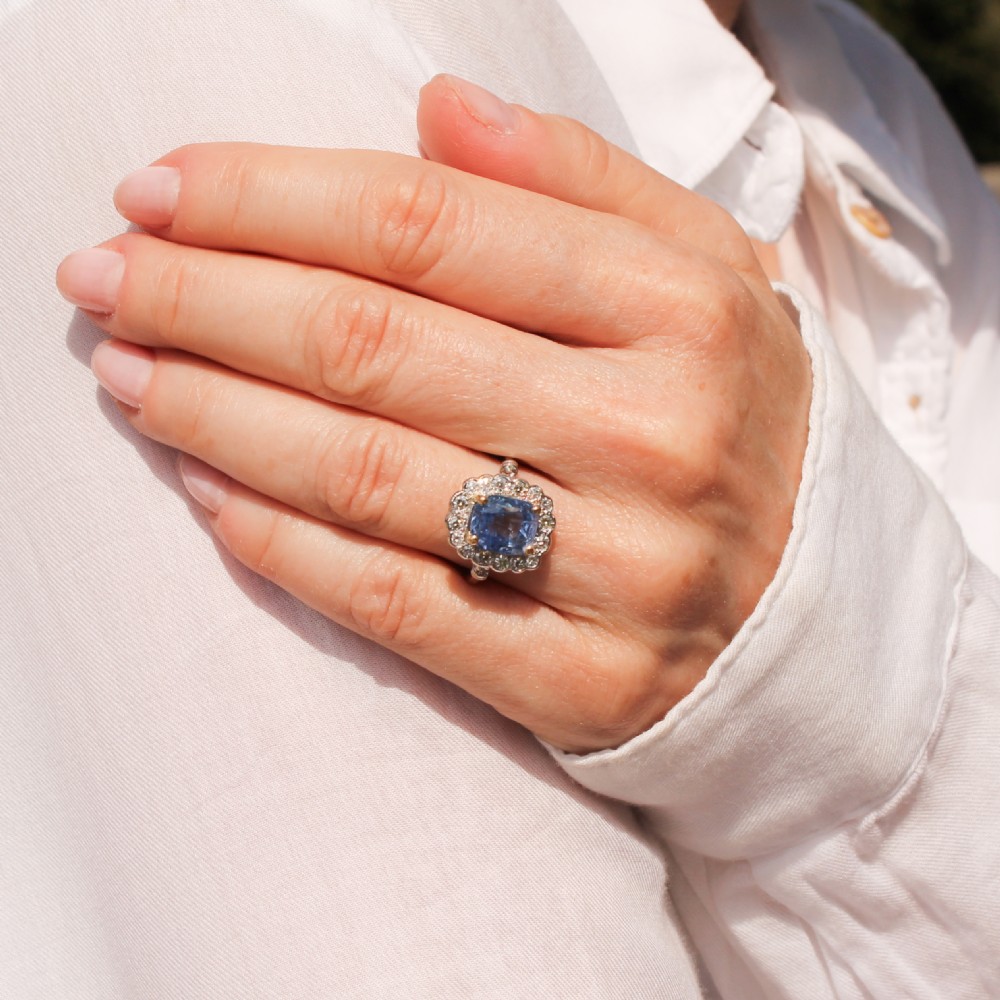 Art Deco 3.81 Carat Ceylon Sapphire & Diamond Cluster Ring, circa 1935 View VII