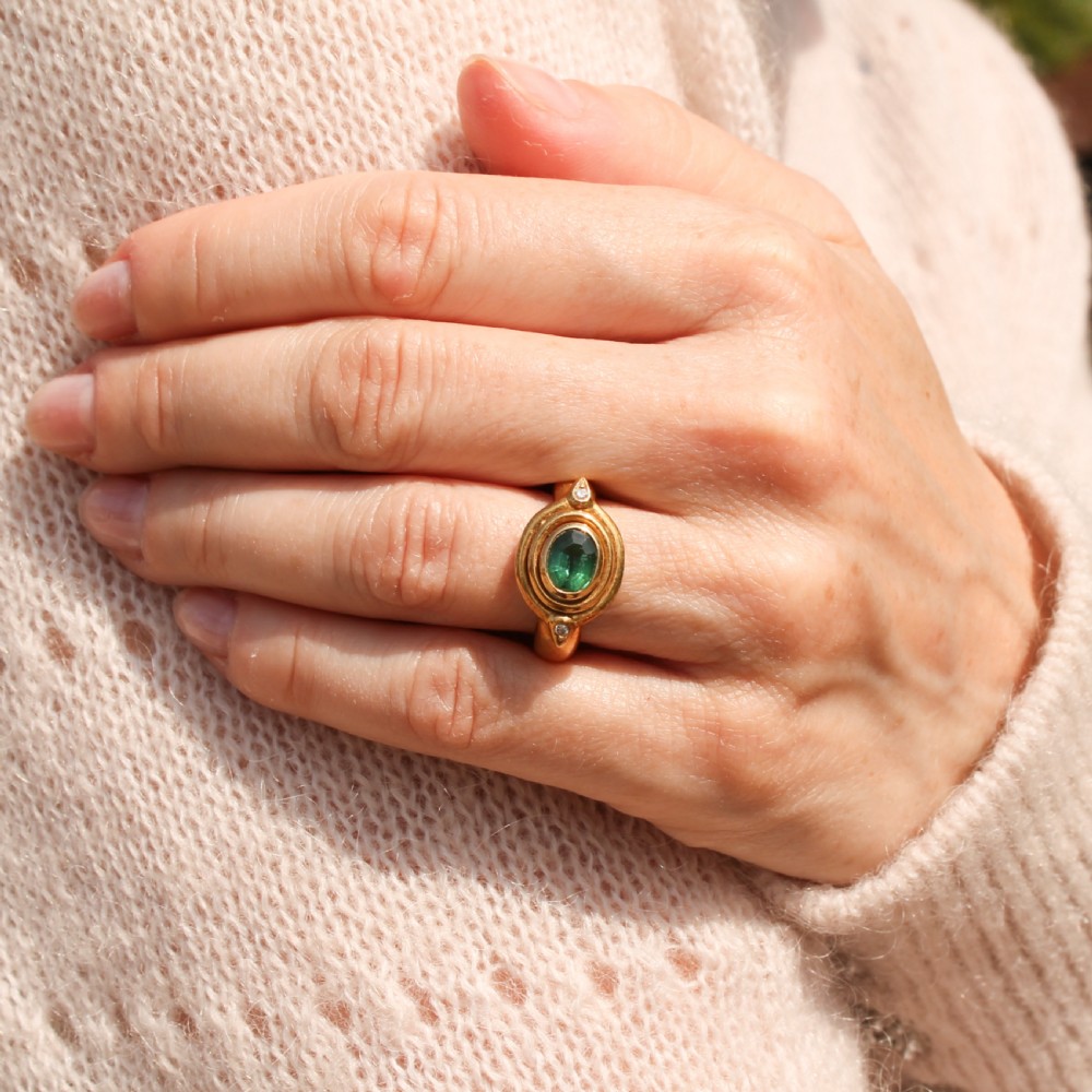 Mid Century 0.80 Carat Teal Tourmaline Ring, circa 1960 View II