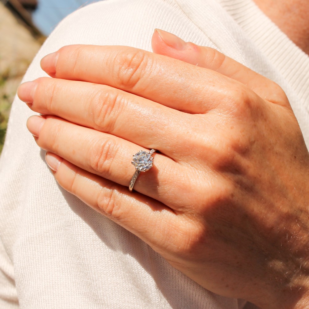 Art Deco 1.53 Carat Old Cut Diamond Engagement Ring, circa 1930 View VII