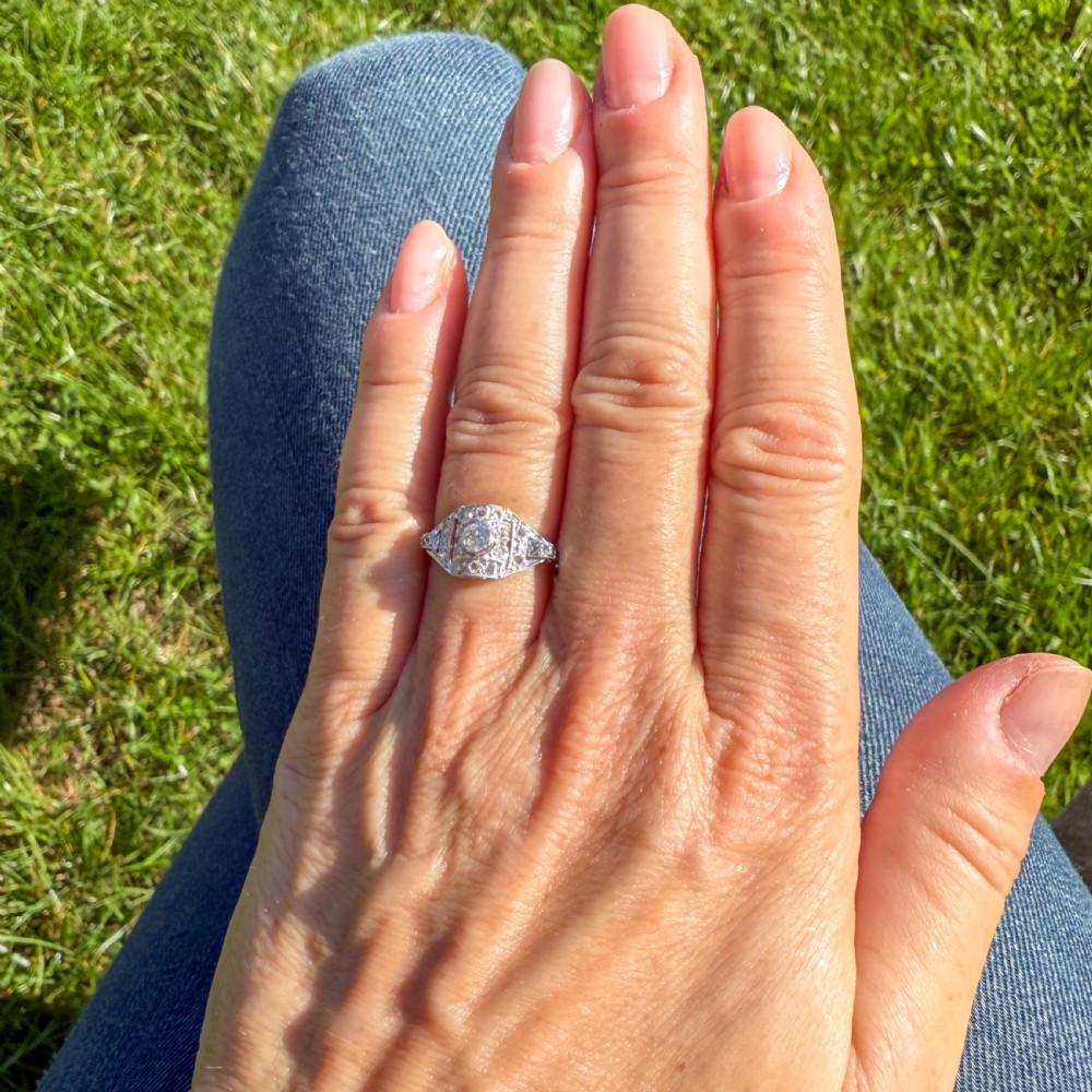 Art Deco 0.24 Carat Old Cut Diamond Cluster Ring, circa 1935 View VI