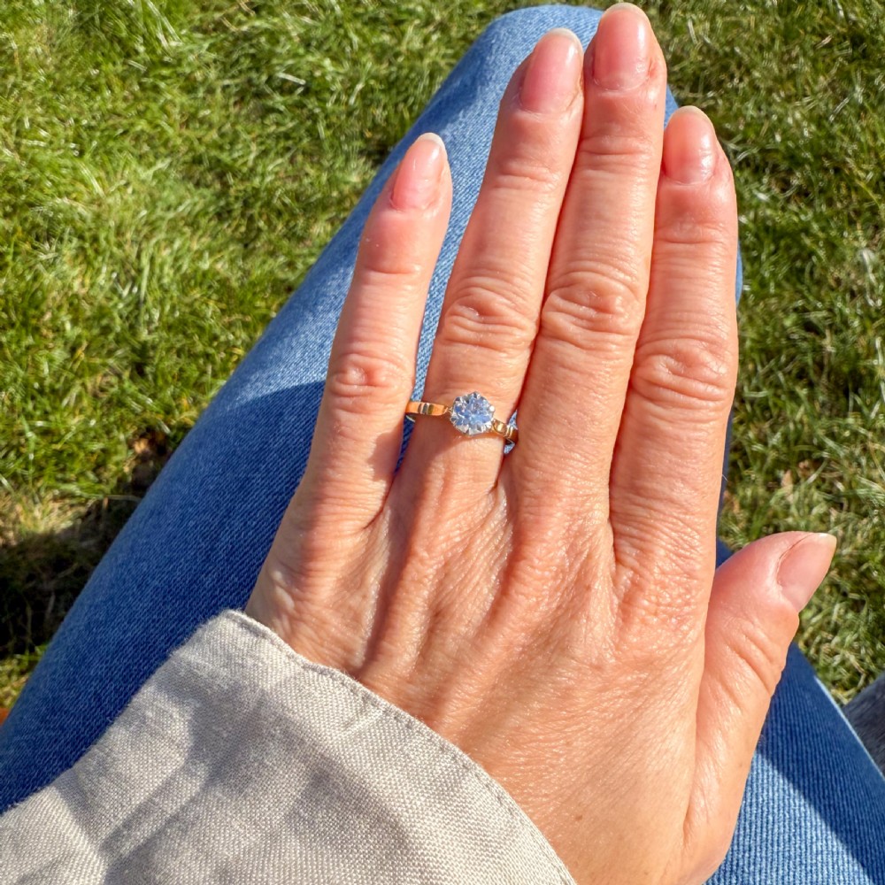 Antique 0.90 Carat Old Cut Diamond Engagement Ring, circa 1925 View VII