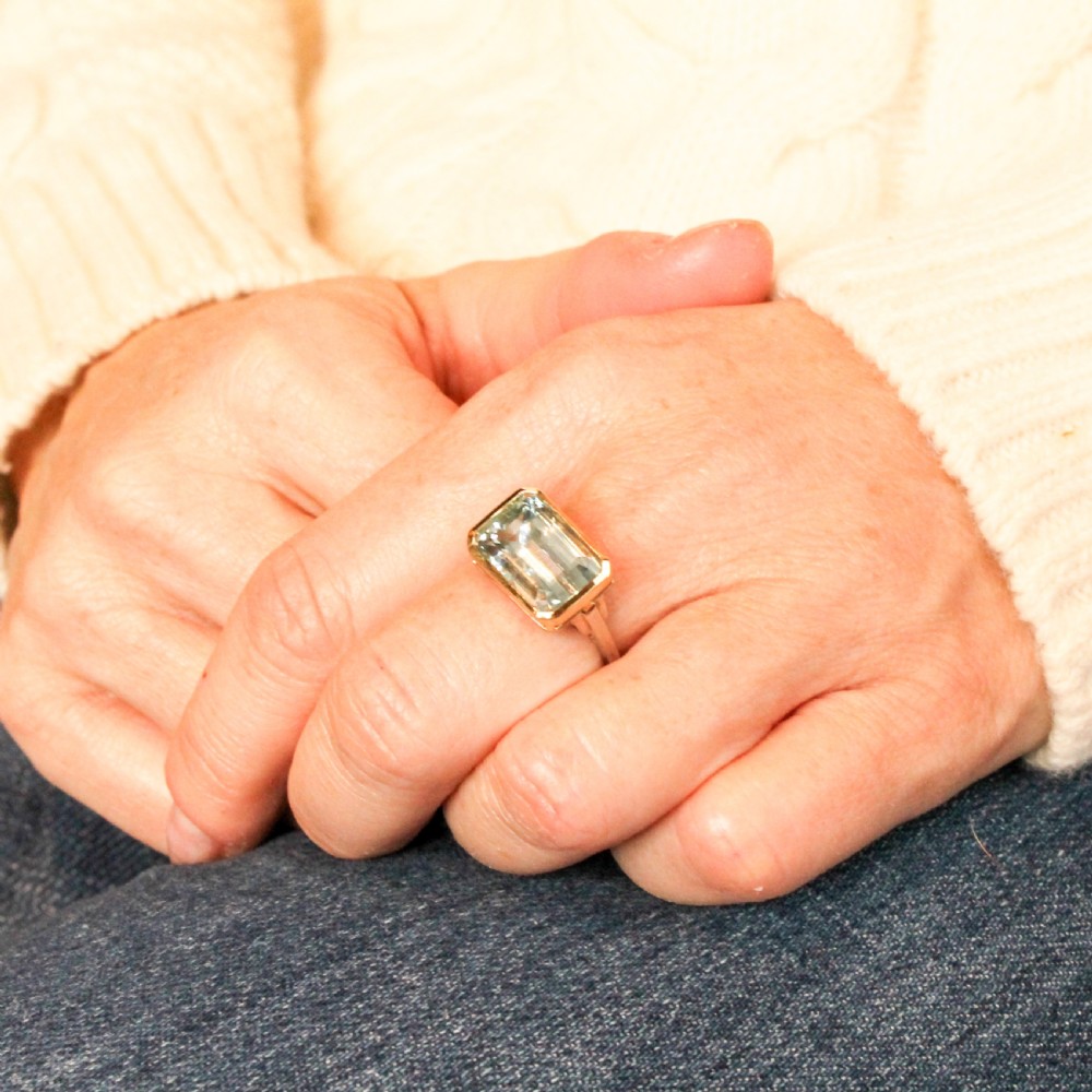 Vintage 5.45 Carat Aquamarine Solitaire Ring, circa 1950 View IX