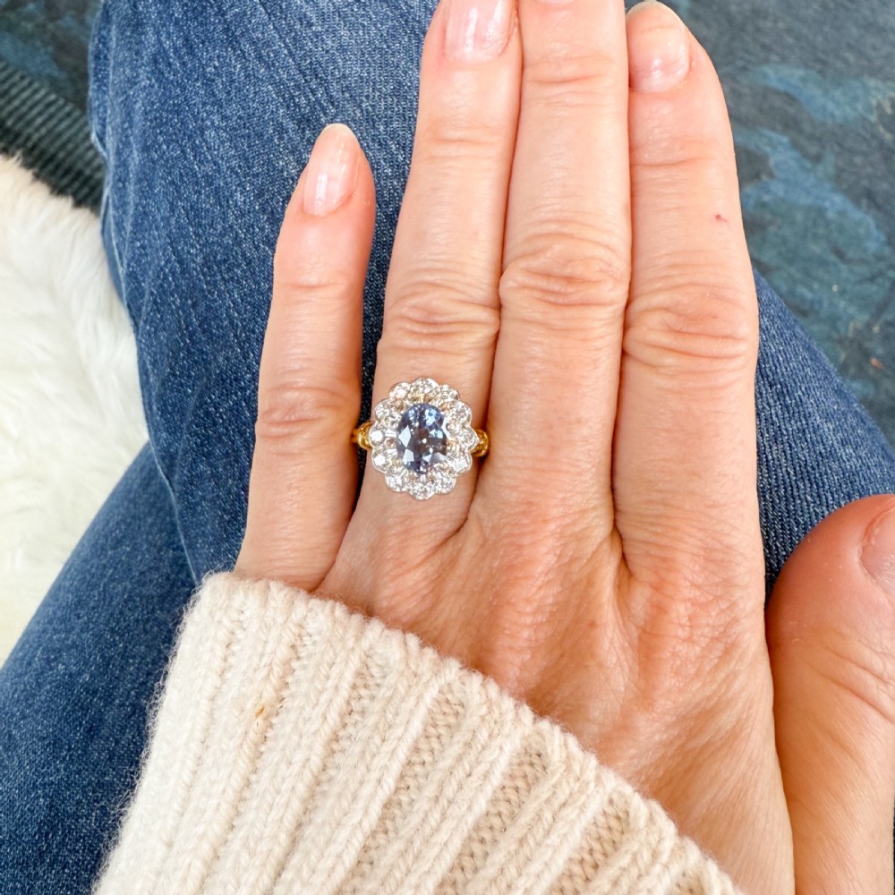 Vintage 2.30 Carat Unheated Ceylon Sapphire & Diamond Ring View VII