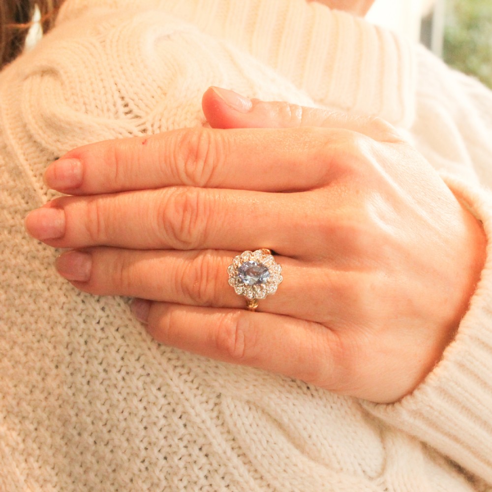 Vintage 2.30 Carat Unheated Ceylon Sapphire & Diamond Ring View VIII