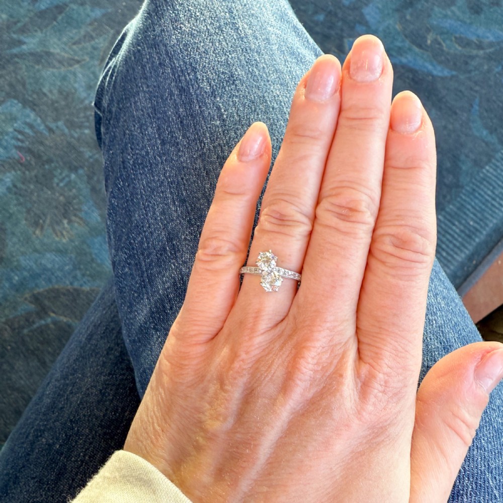 Antique 1.20 Carat Old Cut Diamond Toi et Moi Ring, circa 1920 View VIII