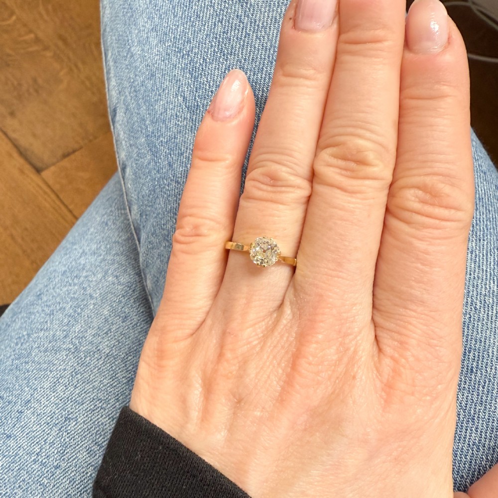 Antique 0.87 Carat Old Cut Diamond Engagement Ring, circa 1910 View VI