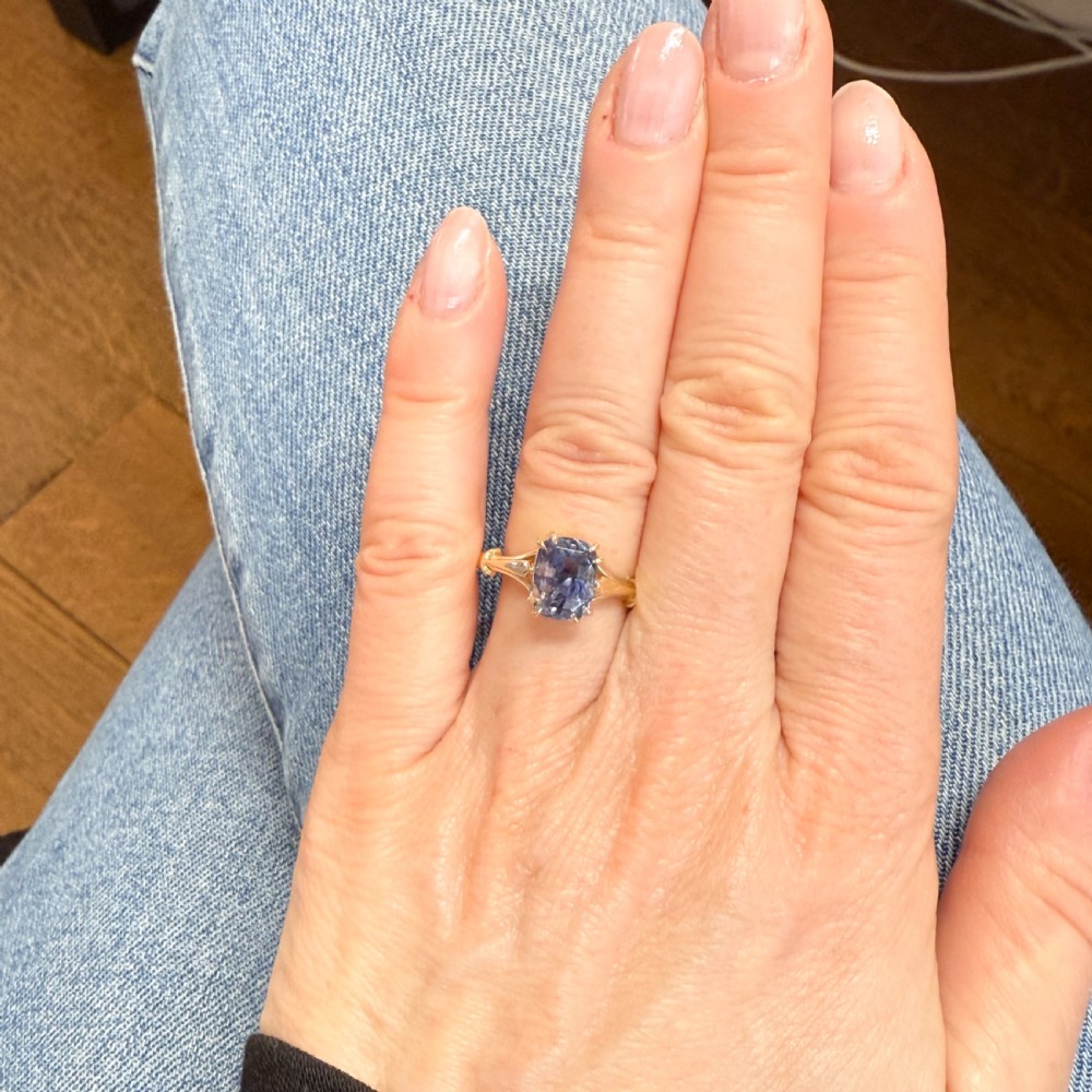Antique 3.03 Carat Unheated Ceylon Sapphire Ring. circa 1915 View VII