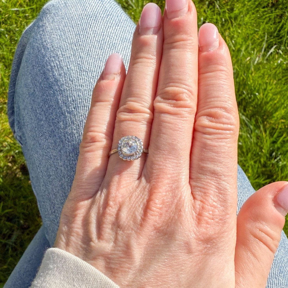 Art Deco 1.13 Carat Old Cut Diamond Cluster Ring, circa 1920 View VI