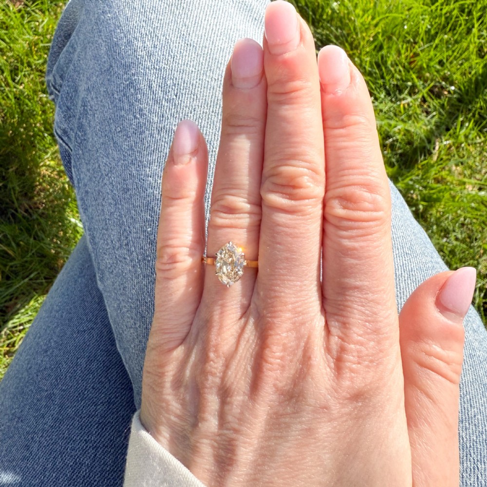 Vintage 2.50 Carat Old Oval Cut Diamond Solitaire Ring, circa 1935 View VII