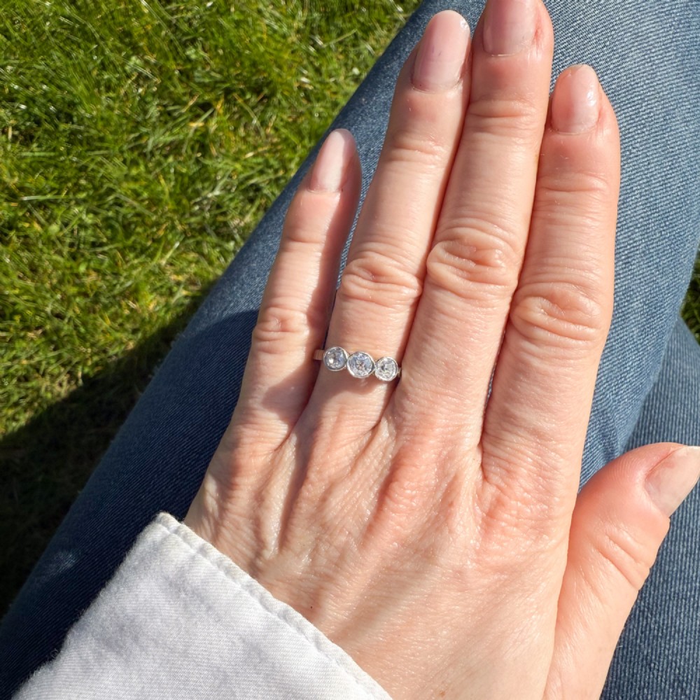 Antique 0.78 Carat Old Cut Diamond Trilogy Ring, circa 1910 View VI