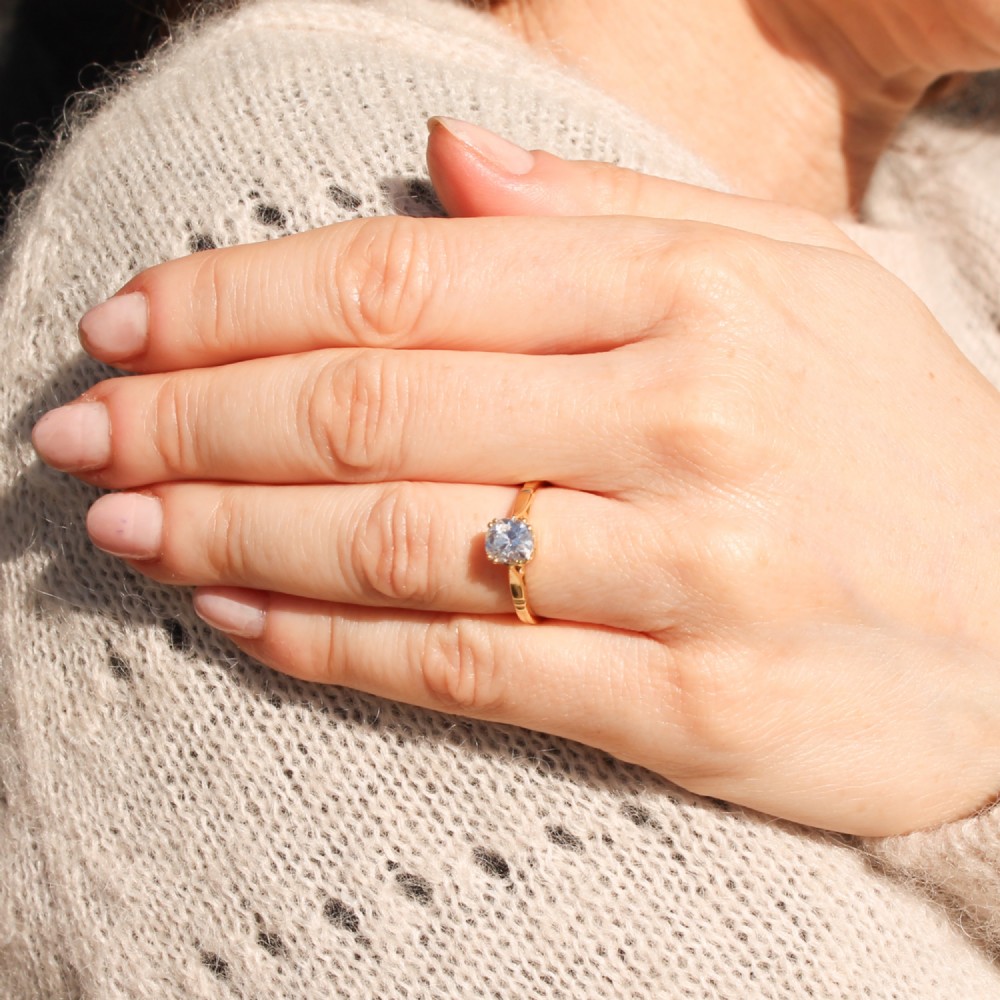 Antique 0.83 Carat Old Cut Diamond Engagement Ring, circa 1915 View VI