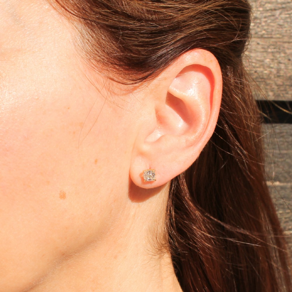 1.06 Carat Old Mine Cut Diamond Stud Earrings, 18k Gold View II