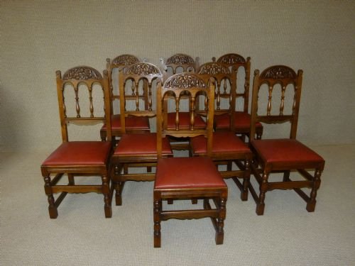 Set of 8 Oak Chairs