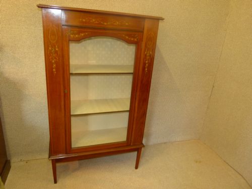 Display Cabinet